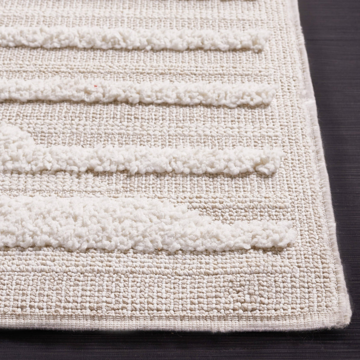 Safavieh Trends Trd102B Beige/Ivory Rug.