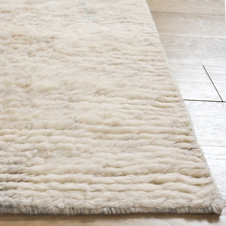 Safavieh Tribeca 6'-0" x 9'-0" Rug in Light Blue / Beige