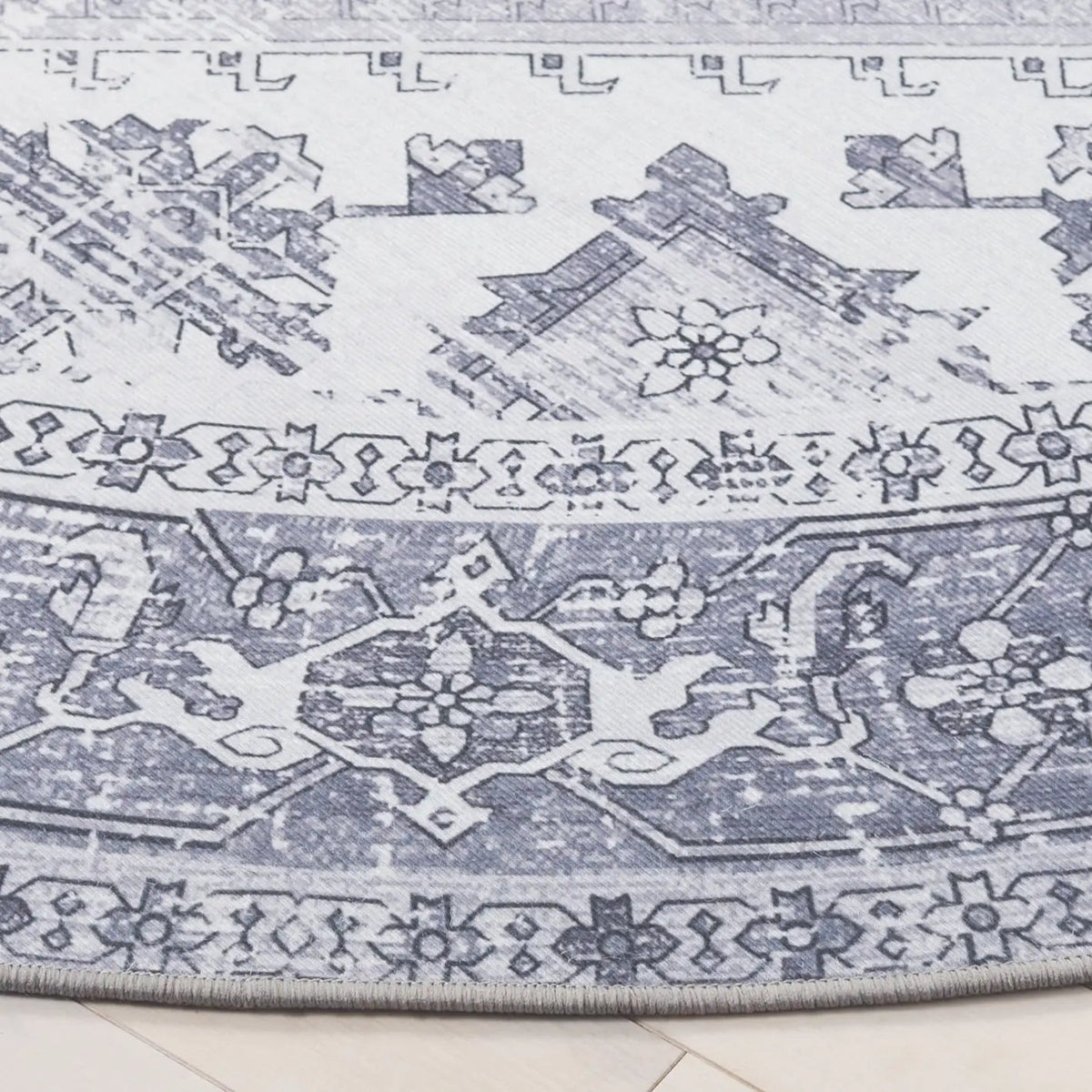 Safavieh Tucson 6'-0" x 6'-0" Rug in Light Grey