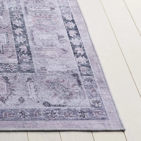 Safavieh Tucson 4'-0" x 6'-0" Rug in Grey / Light Fuchsia