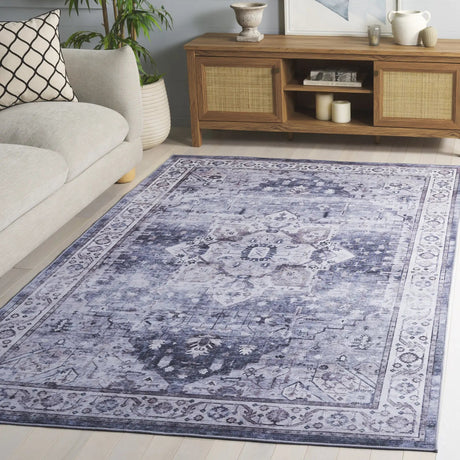 Safavieh Tucson 4'-0" x 6'-0" Rug in Grey / Light Purple