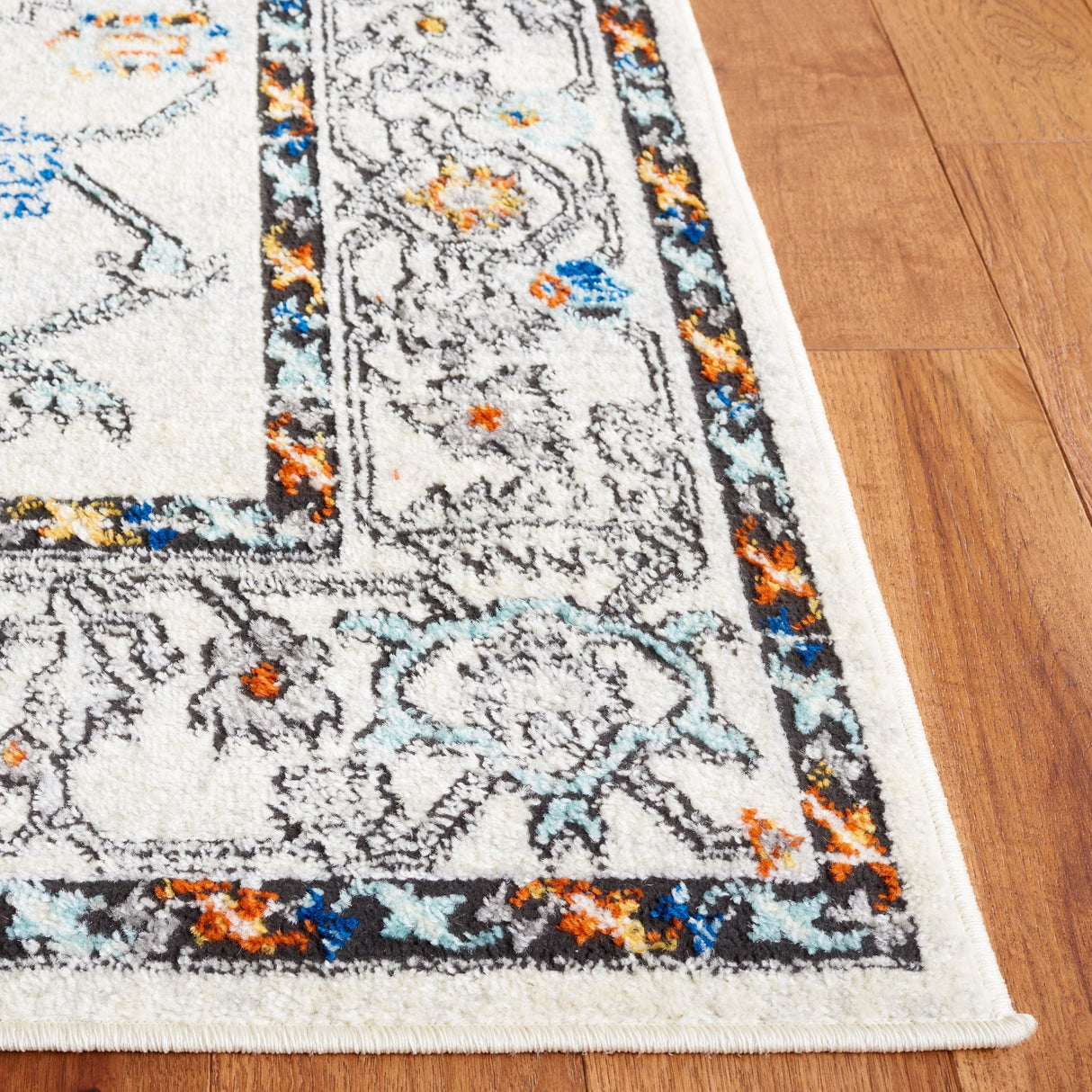 Safavieh Tulum Tul661A Ivory Grey/Blue Rust Rug.