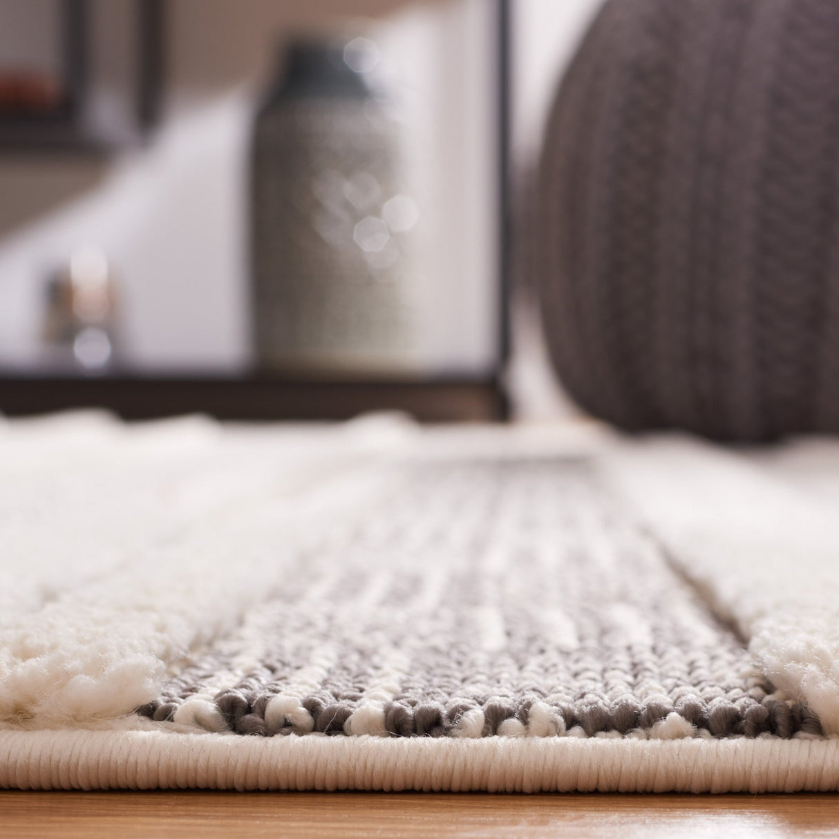 Safavieh Urban Urb204F Grey/Ivory Rug.