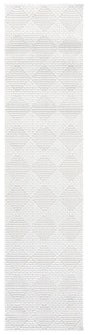 Safavieh Veranda 2'-2" x 9'-0" Rug in Ivory / White