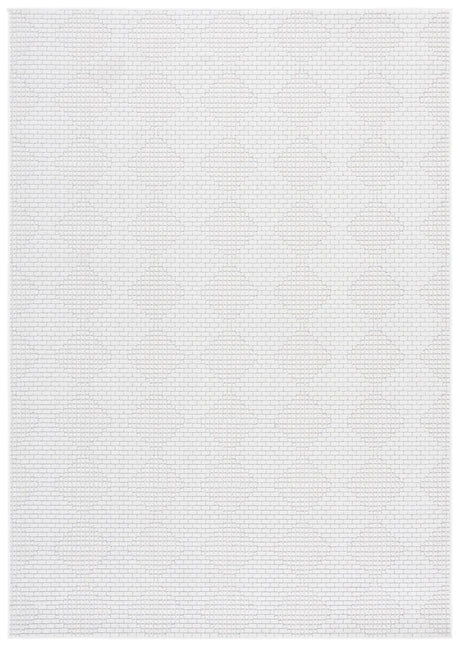 Safavieh Veranda 5'-3" x 7'-6" Rug in Ivory / White