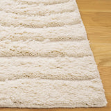 Safavieh Vermont 4'-0" x 6'-0" Rug in Ivory