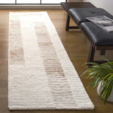 Safavieh Vermont 2'-3" x 8'-0" Rug in Ivory / Beige