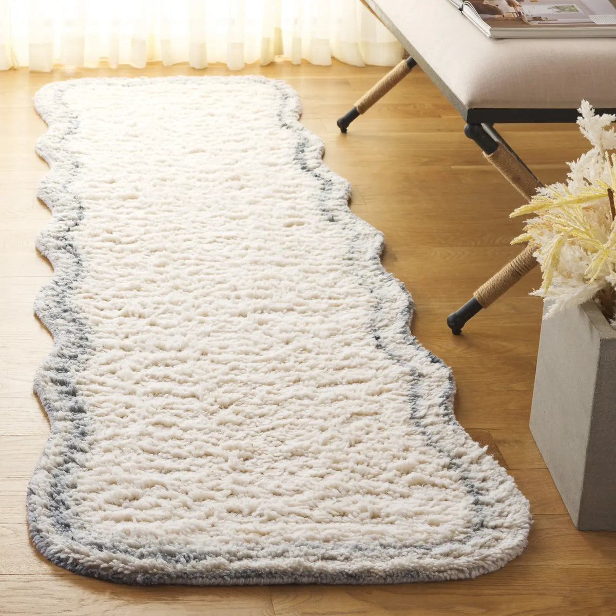 Safavieh Vermont 2'-3" x 8'-0" Rug in Ivory / Grey