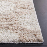 Safavieh Vermont 4'-0" x 6'-0" Rug in Ivory / Beige