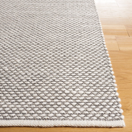 Safavieh Vermont Vrm650F Grey Rug.
