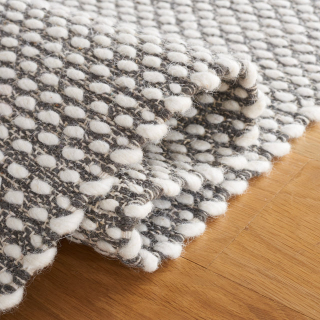 Safavieh Vermont Vrm650F Grey Rug.