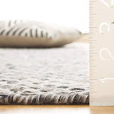 Safavieh Vermont 4'-0" x 6'-0" Rug in Grey