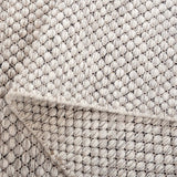 Safavieh Vermont 4'-0" x 6'-0" Rug in Light Grey / Ivory