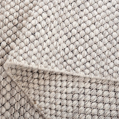 Safavieh Vermont 4'-0" x 6'-0" Rug in Light Grey / Ivory