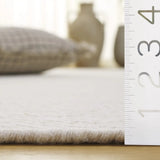 Safavieh Vermont 4'-0" x 6'-0" Rug in Ivory