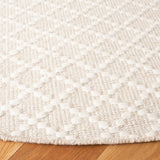 Safavieh Vermont 6'-0" x 6'-0" Rug in Beige / Ivory