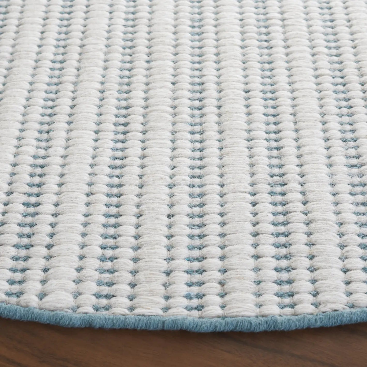 Safavieh Vermont 6'-0" x 6'-0" Rug in Turquoise / Ivory