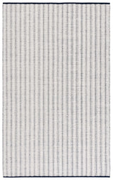 Safavieh Vermont 4'-0" x 6'-0" Rug in Navy / Ivory