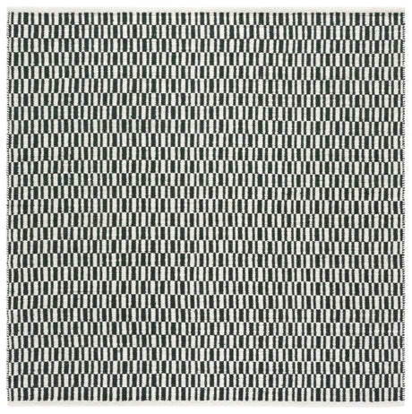 Safavieh Vermont 6'-0" x 6'-0" Rug in Dark Green / Ivory
