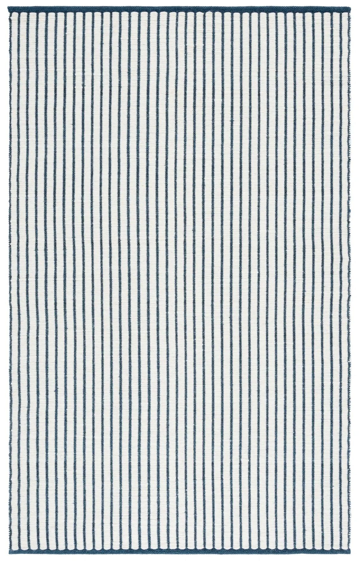 Safavieh Vermont 4'-0" x 6'-0" Rug in Navy / Blue