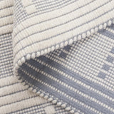 Safavieh Vermont 4'-0" x 6'-0" Rug in Light Blue / Ivory