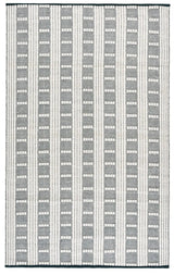 Safavieh Vermont 5'-0" x 8'-0" Rug in Green / Ivory