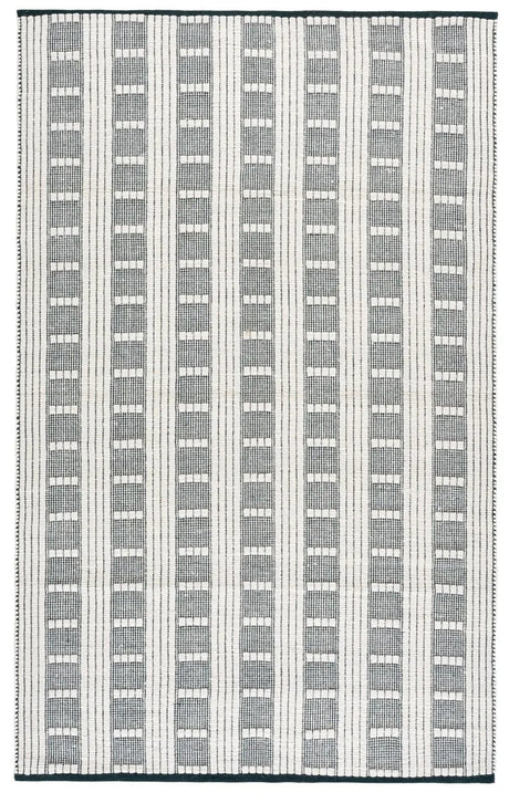 Safavieh Vermont 5'-0" x 8'-0" Rug in Green / Ivory