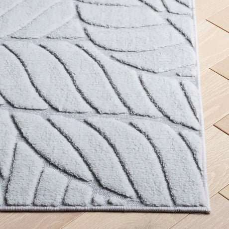 Safavieh Versailles 5'-0" x 8'-0" Rug in Grey