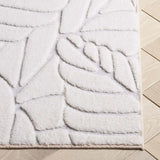 Safavieh Versailles 4'-0" x 6'-0" Rug in Ivory