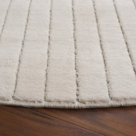 Safavieh Versailles 6'-0" x 6'-0" Rug in Ivory