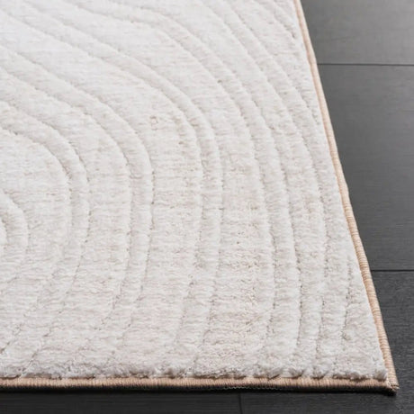 Safavieh Versailles 5'-0" x 8'-0" Rug in Ivory