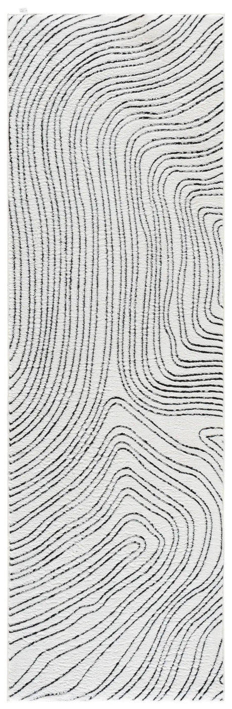 Safavieh Versailles 2'-6" x 8'-0" Rug in Ivory / Black
