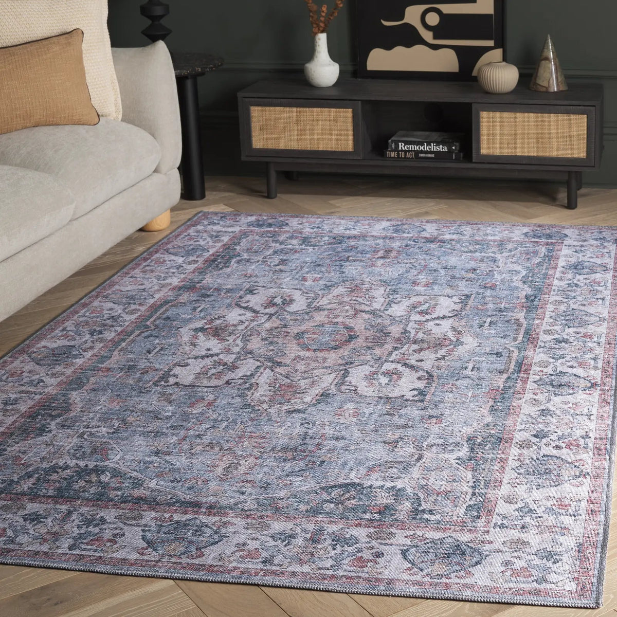 Safavieh Vintage Heriz 800 5'-3" x 7'-6" Rug in Blue / Beige
