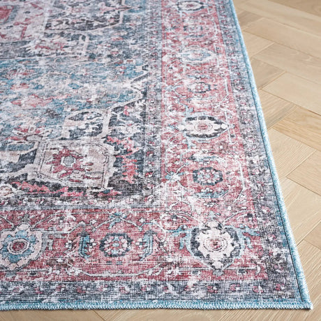 Safavieh Vintage Heriz 800 5'-3" x 7'-6" Rug in Blue / Red