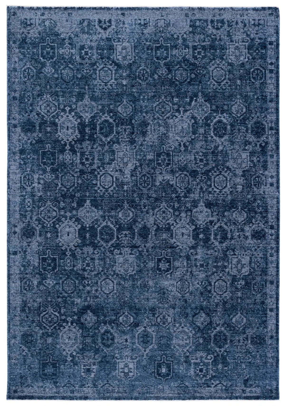 Safavieh Vintage Overdye 4'-0" x 6'-0" Rug in Navy