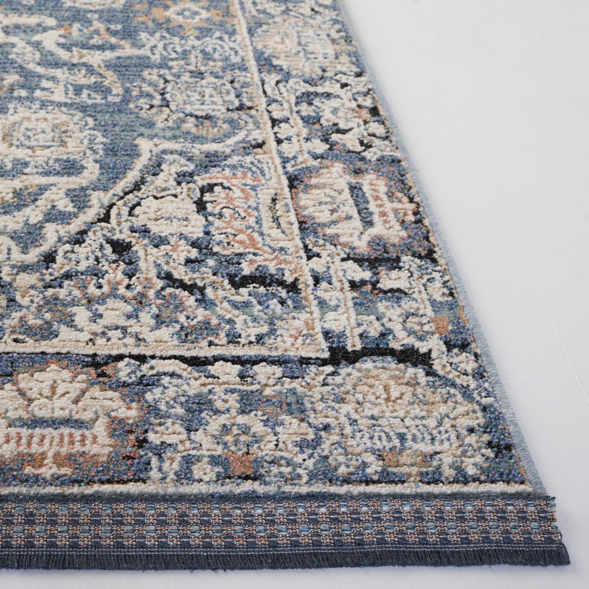 Safavieh Vivaldi Viv561N Navy/Ivory Rug.