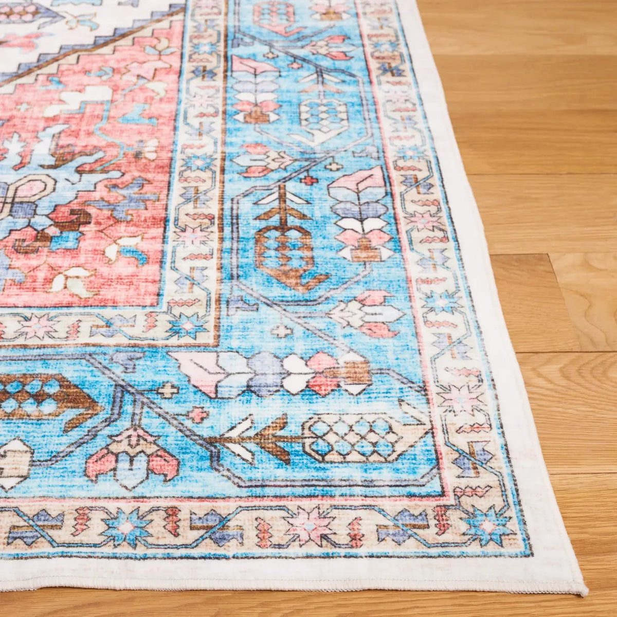 Safavieh Washable Printed Rug 4'-0" x 6'-0" Rug in Turquoise / Red