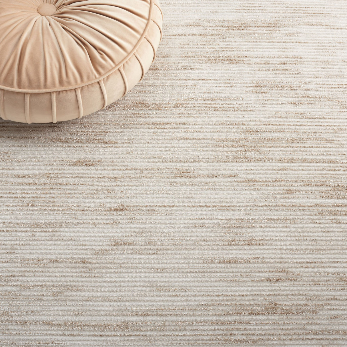 Safavieh Whisper Whs584A Ivory/Beige Rug.