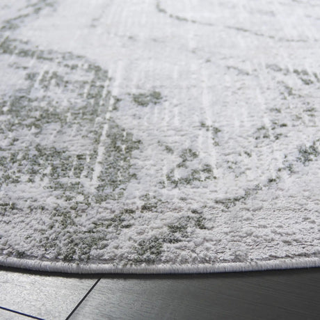 Safavieh Whisper 6'-7" x 6'-7" Rug in Green / Ivory