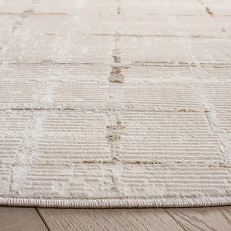 Safavieh Whisper 6'-7" x 6'-7" Rug in Ivory / Beige