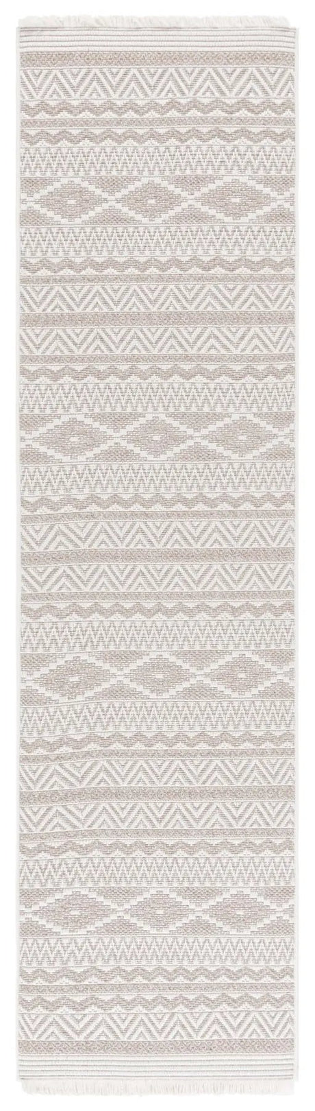 Safavieh Wicker 2'-2" x 8'-0" Rug in Ivory / Beige