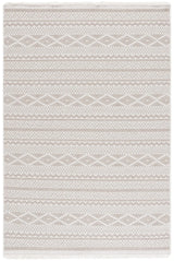 Safavieh Wicker 4'-0" x 6'-0" Rug in Ivory / Beige