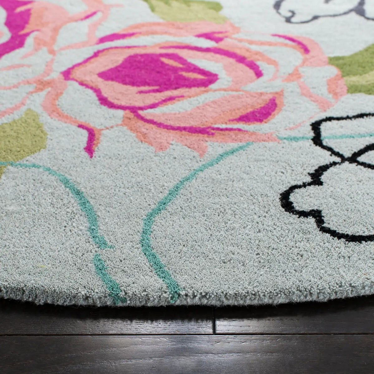Safavieh Wyndham 7'-0" x 7'-0" Rug in Blue / Multi