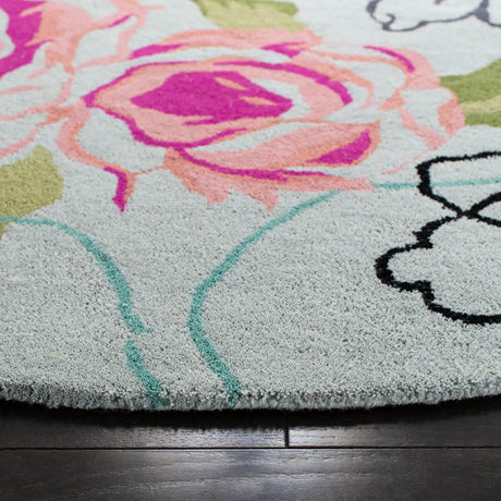 Safavieh Wyndham 7'-0" x 7'-0" Rug in Blue / Multi