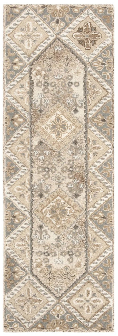 Safavieh Wyndham 2'-3" x 7'-0" Rug in Ivory / Grey