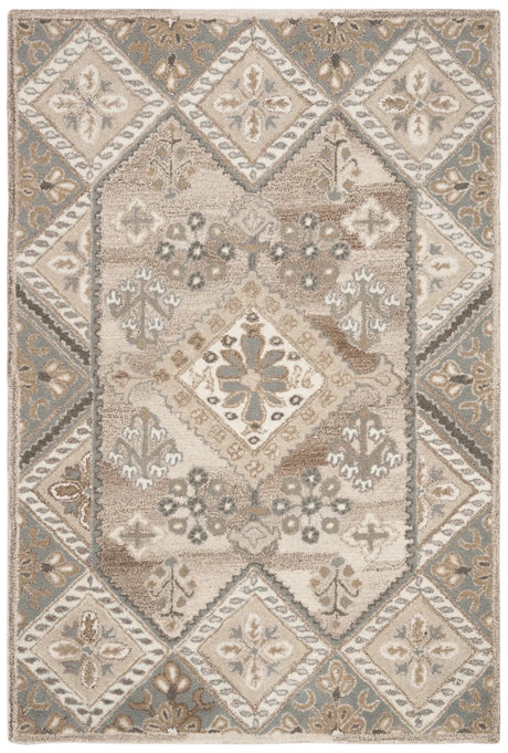 Safavieh Wyndham 5'-0" x 8'-0" Rug in Ivory / Grey
