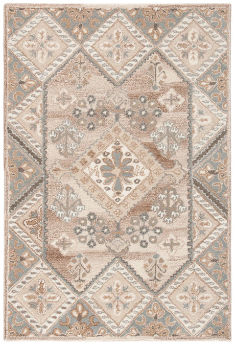 Safavieh Wyndham 4'-0" x 6'-0" Rug in Ivory / Grey