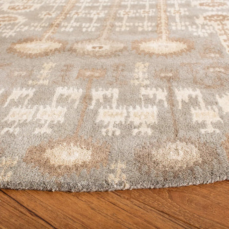 Safavieh Wyndham 7'-0" x 7'-0" Rug in Natural / Multi