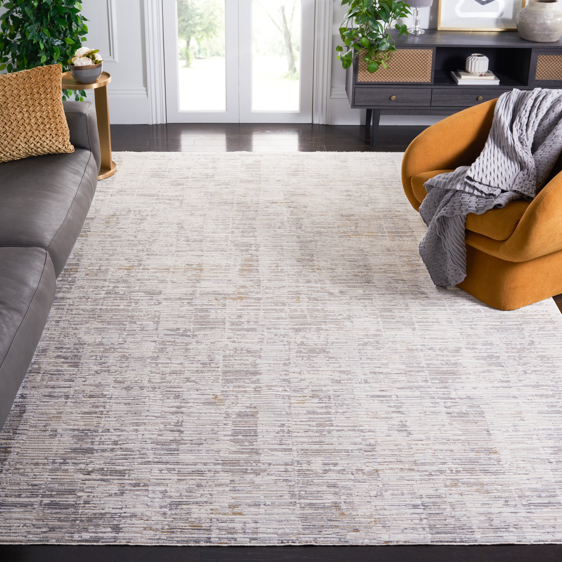 Safavieh Sabrina Sbr846A Ivory/Grey Area Rug