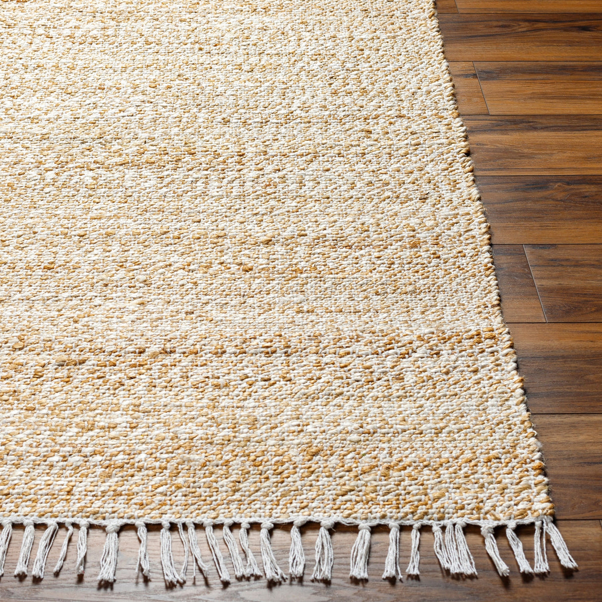 Surya Selanik Snk-2305 Camel, White Rug.